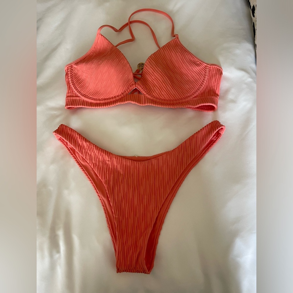 Lulifama coral ribbed 2 piece bikini size large